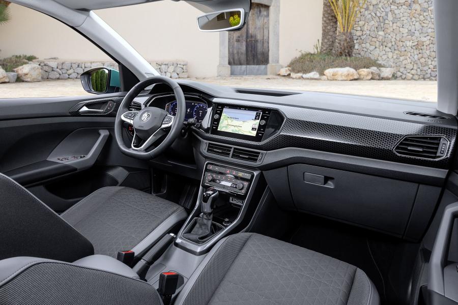Торпедо Volkswagen T-Cross R-Line 2019 года  (WW) (фото 17 из 54)